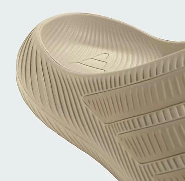 pasanoşka kişi: Adidas PureChill Slide şlapanlar - Model: PureChill Slide (etiket — 8