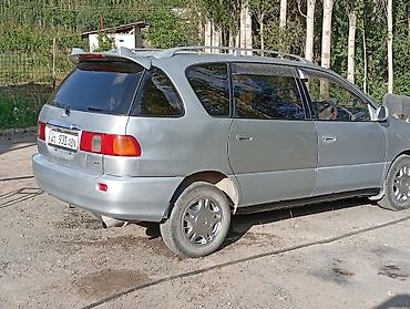 Продажа авто: Toyota Ipsum: 2000 г., 2 л, Автомат, Бензин, Минивэн — 3