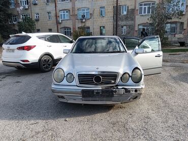 фольксваген поло 1 4: Mercedes-Benz 200: 2 l | 1995 il Sedan