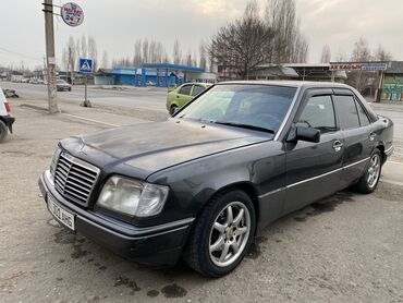 Mercedes-Benz: Mercedes-Benz E-Class: 1995 г., 2.2 л, Механика, Бензин, Седан