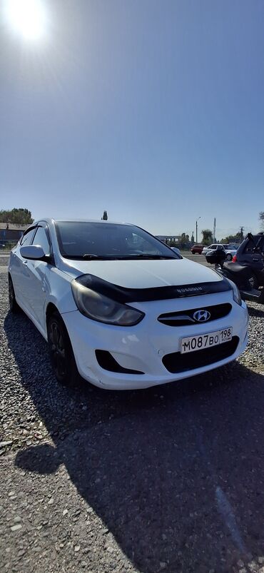 hyundai libero: Hyundai Solaris: 2013 г., 1.4 л, Механика, Бензин, Седан