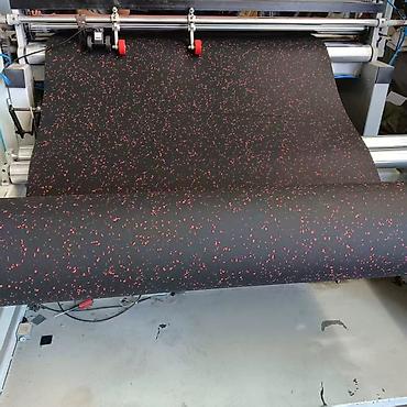 Модульные покрытия, пазлы: Плитка-коврик из резиновой крошки с замком «пазл» для спортивных и — 46