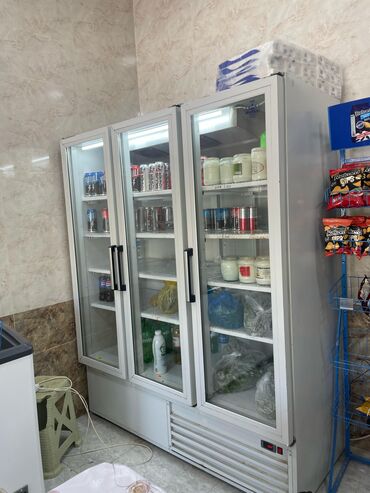 vıtrın: Vitrin soyuducu 2 aydı alınıb Qiymət 1300 AZN Baha alınıb təcili