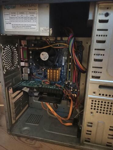 masaüstü kompüterlər kontakt home: Tek Keysdi manitor sınıb lazımsızde deyə satiram.işlemyine söz ola