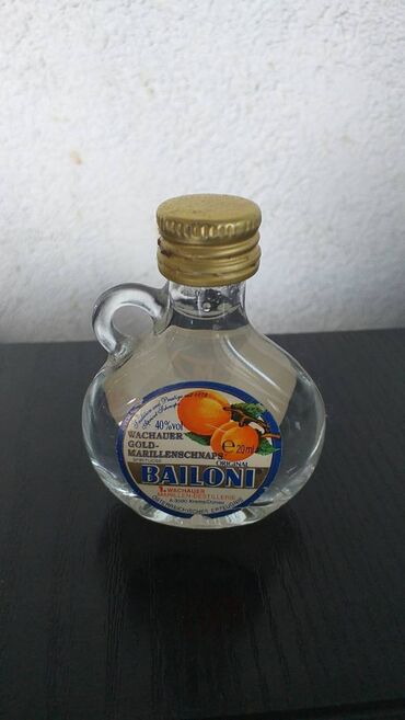 Ostali predmeti za umetnost i kolekcionarstvo: Mini Bottle unučići fraklići čokanji IV Kao sa slika — 8