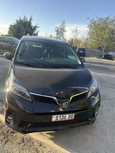 работа в оше продавец: Toyota Sienna: 2018 г., 3.5 л, Автомат, Бензин, Минивэн