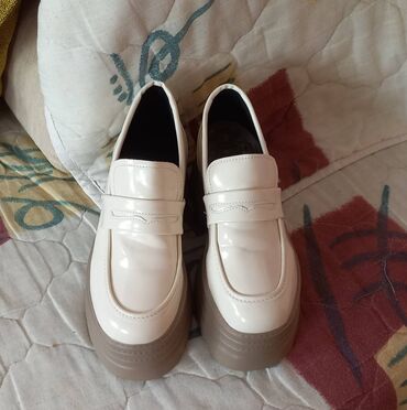 nike air jordan 1 srbija zenske: Loafers, 38