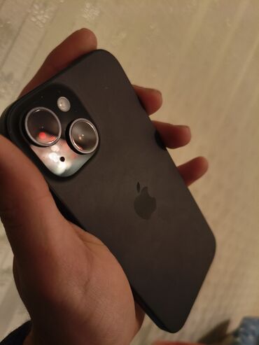 Apple iPhone: IPhone 15, Qara, Face ID — 4