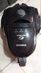 фен с вращающейся щеткой: SAMSUNG tozsoranı.Əla 👍 vəziyyətdədir.Hec bir problemı yoxdur