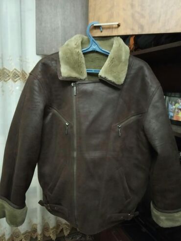 Пальто: Дублёнки мужские по 3000 сом, размер 46-48 и 50-52