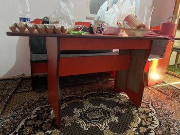 мебель для деревянного дома: Кухонный стол, Б/у, Прямоугольный, Нераскладной