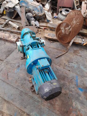 işdənmiş taxtalar: Vakum Nasos 7.5 kvt giriş 135 çıxış 90 mm.Vakuum nasos