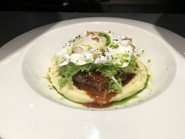 Повара: Шеф повар богатый опыт работы более 12 лет. Работал в Москве элитных — 14