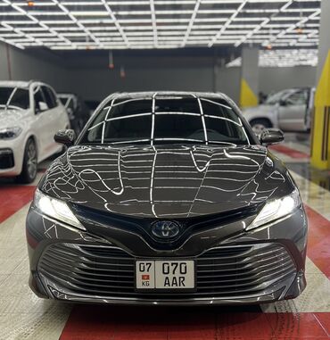 Toyota: Toyota Camry: 2018 г., 2.5 л, Вариатор, Гибрид, Седан