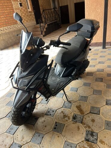 матор скутер: Скутер/мопед городского класса с внедорожными нотами. Особенности и