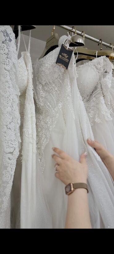 Toy paltarları: Hazır biznes Məhsul: Gəlinlik və kolleksiyası Elanı Diqətlə oxuyun — 6