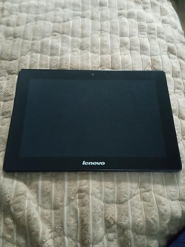 Lenovo: Lenovo tablet – crni - Ekran: oko 10 inča, širok format — 1