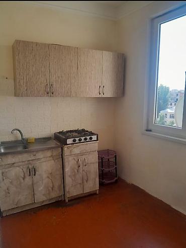 ev satıram: Bakı, 6-cı mikrorayon, 1 otaqlı, Köhnə tikili, m. Nəsimi, 35 kv. m — 9