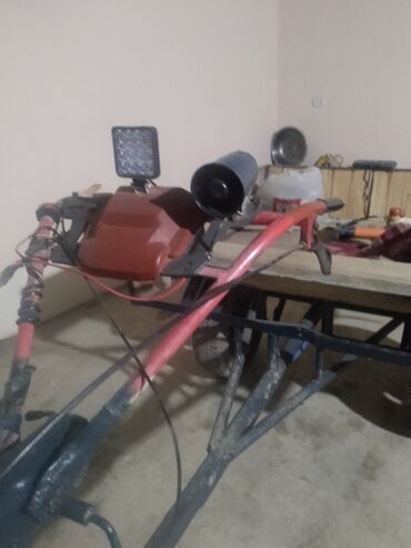 Motobloklar: Özəlləşdirilmiş mini yük daşıyan texnika (motoblok əsasında yığma) - — 2