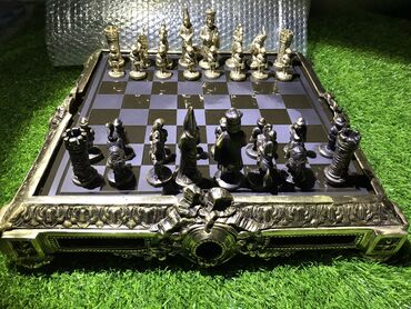 Шахматы: Şahmat bronz materialdan hazirlanib 43x43 olcusu cox keyfiyyetli