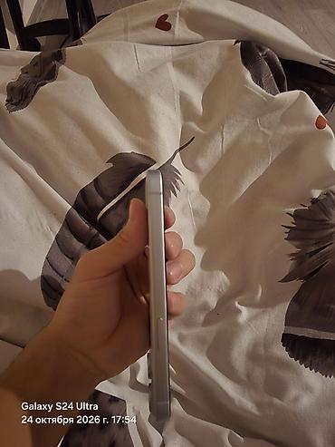 iphone 5 32gb: IPhone 15, Б/у, 128 ГБ, Голубой, Чехол, 79 % — 4