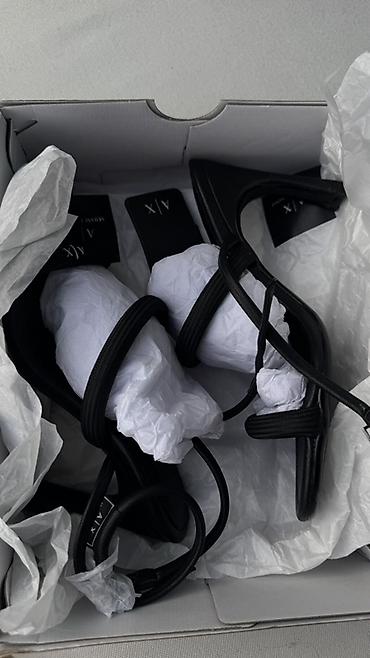 Basanoşka və səndəllər: Emporio Armani, Ölçü: 38, rəng - Qara, Yeni — 7