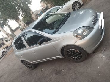 люк спринтер: Toyota Yaris: 2001 г., 1 л, Механика, Бензин, Хэтчбэк