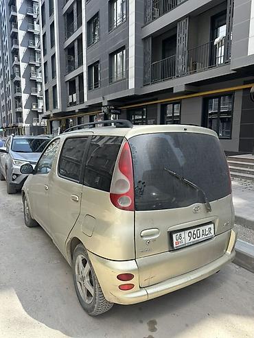 voxy noah: Toyota Yaris Verso: 2002 г., 1.3 л, Автомат, Бензин, Минивэн — 4