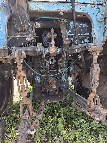 Traktorlar: Belarus 80.1 traktor - Model: Belarus 80.1 (etiket üzərində qeyd) - — 11