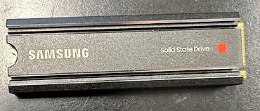 i5 12400: Daxili SSD disk Samsung, 1 TB, M.2, İşlənmiş — 1