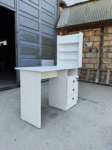 ev stolu: Düz masa, Stulsuz, Polkalı, Siyirməli, Rusiya, Sadə laminat — 3