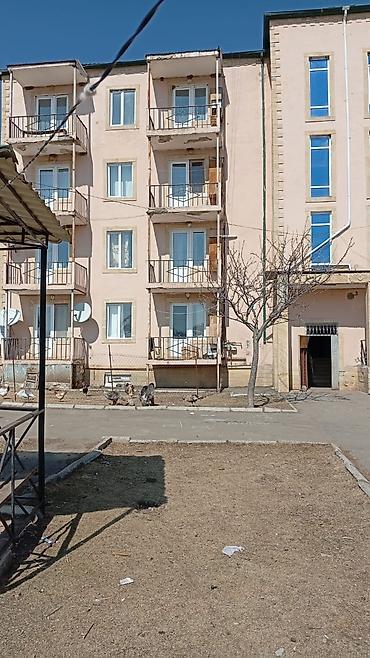 kredit ev: Gedebey r-yonu. 5mərtəbəli binanın 1ci mərtəbəsi 2otaqlı ev kiraye — 1