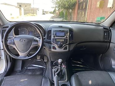 yaponka fere: Hyundai i30 Sport hatchback - Kuzov: 5 qapılı hatchback, ağ rəng — 9