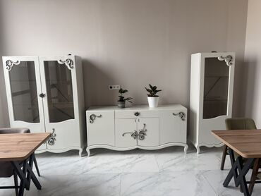 европа мебель: Зал үчүн гарнитур, Колдонулган, ДСП, Өзү алып кетүү, түсү - Ак
