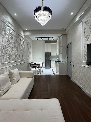 Mənzillər: 🏙 28 Residence – 3 otaqlı premium mənzil kirayə verilir 📍 Nəsimi — 1