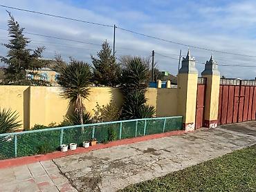 avto qaraj: 4 otaqlı, 150 kv. m, Kredit var, Orta təmir — 4