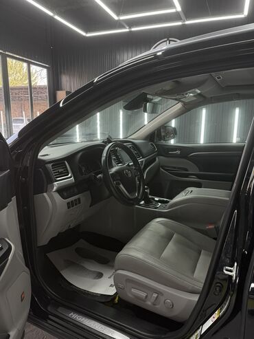 Toyota: Toyota Highlander: 2019 г., 3.5 л, Автомат, Гибрид — 4