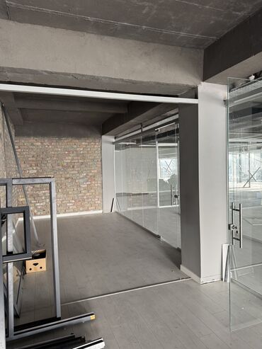 Офисы: Сдаём офисы в аренду. Адрес: Касымалы Баялинова 157. 3 этаж — 7