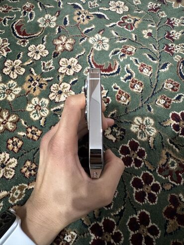 Apple iPhone: IPhone 13 Pro, 256 ГБ, Белый, Защитное стекло, Чехол, 78 % — 7