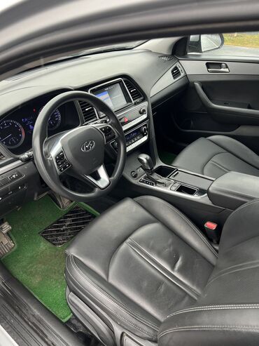 Hyundai: Hyundai Sonata: 2019 г., 2 л, Автомат, Газ, Седан — 9