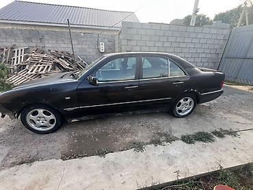 салон от мерса: Mercedes-Benz E-Class: 1995 г., 2.2 л, Механика, Бензин, Седан — 7