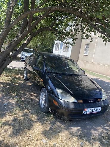 Ford Focus: 2001 г., 2 л, Автомат, Бензин, Седан