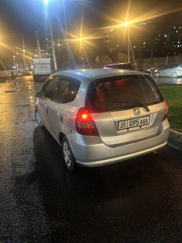 Honda: Honda Fit: 2003 г., 1.3 л, Вариатор, Бензин, Хэтчбэк