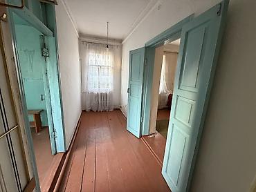 Продажа коттеджей и домов: 🏡 **ПРОДАЁТСЯ ДОМ!** 📍 **Коммунаров** 🛏 3 комнаты 📐 Площадь дома — 12