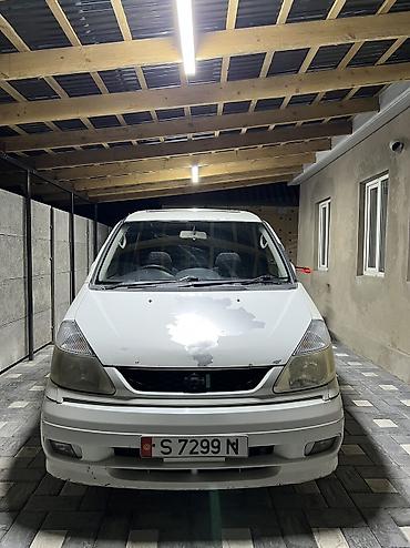 күзгү: Nissan Serena: 2000 г., 2 л, Вариатор, Бензин, Вэн/Минивэн — 2