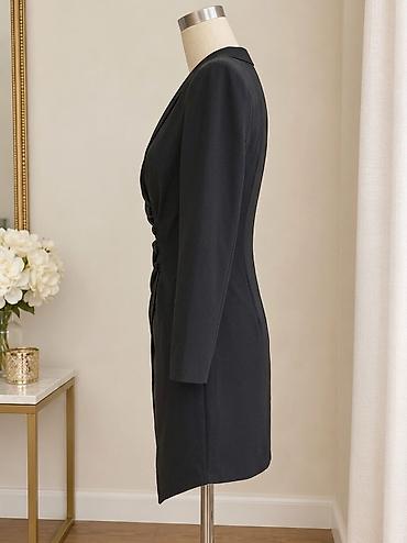Ženska odeća: Elegantna crna mini haljina sako-kroja - Fason: strukirani kroj koji — 4