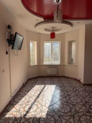 Продажа домов: Дом, 252 м², 7 комнат, Риэлтор — 9