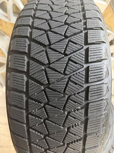 55: Комплект зимних шин Bridgestone Blizzak - Размер: 225/55 R18 - — 2