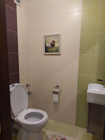 Uzunmüddətli kirayə mənzillər: 9-Mikrorayonda Tərlan Şadlıq evinin yanında 18 mərtəbəli binanın 8-ci — 9