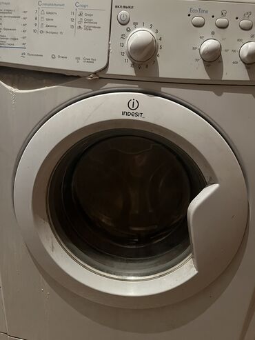 резина для стиральной машины: Стиральная машина Indesit, Б/у, Автомат, До 5 кг, Узкая